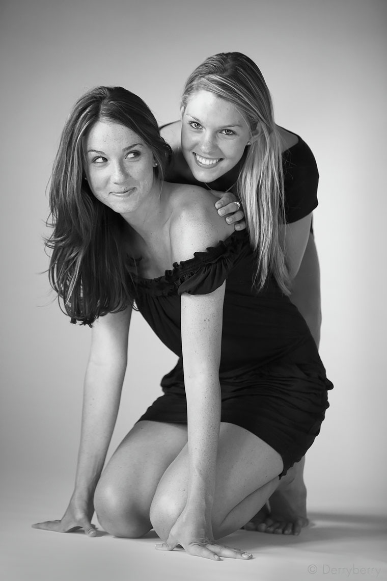Senior picture of sisters in the studio, Greenhill School, Dallas, Texas by photographer John Derryberry Photography