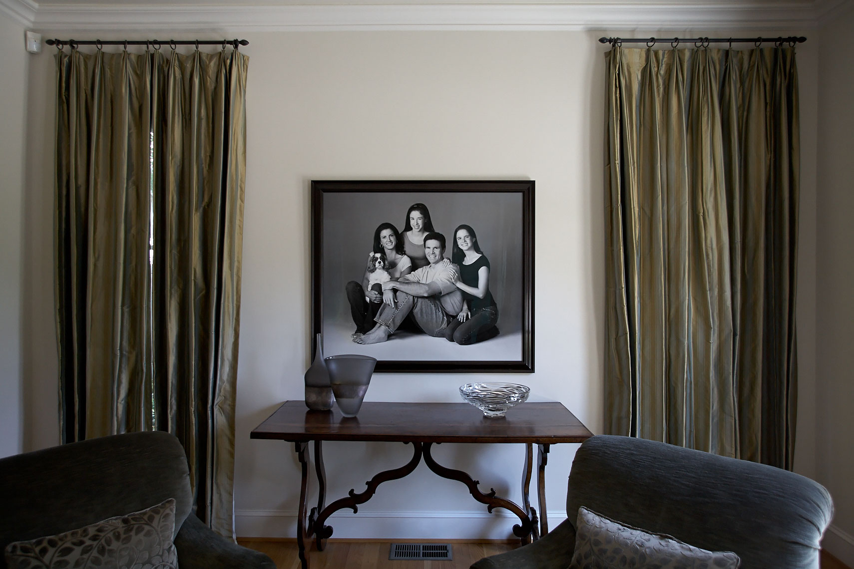 Home living room  gallery wall large portrait of a family  by Dallas, Texas photographer John Derryberry Photography